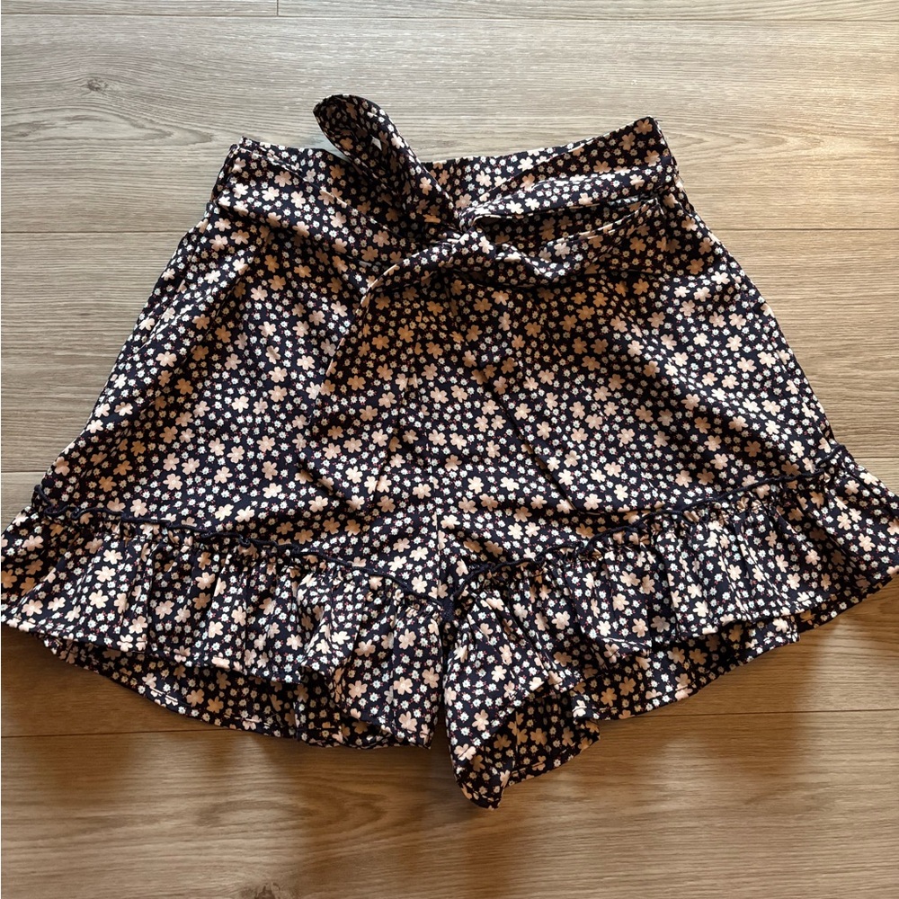 Altr’d State Floral Ruffle Shorts with Bow